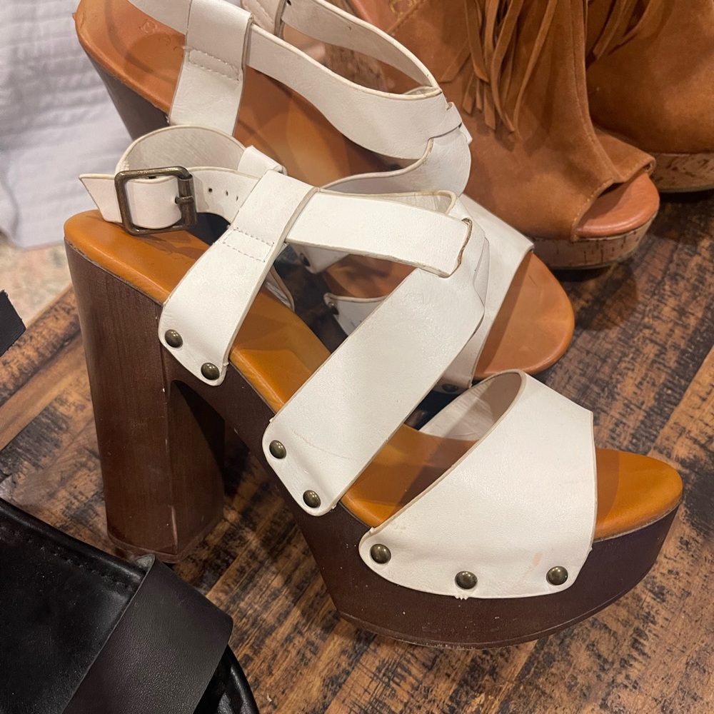 White Platform